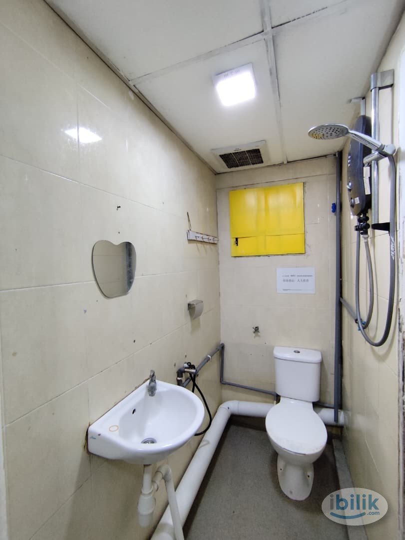 LIMITED TIME OFFER ‼️ Female Unit Room + AirCond + Free WiFi near IOI Puchong LRT😮🎈Fully Furnished - Image 4