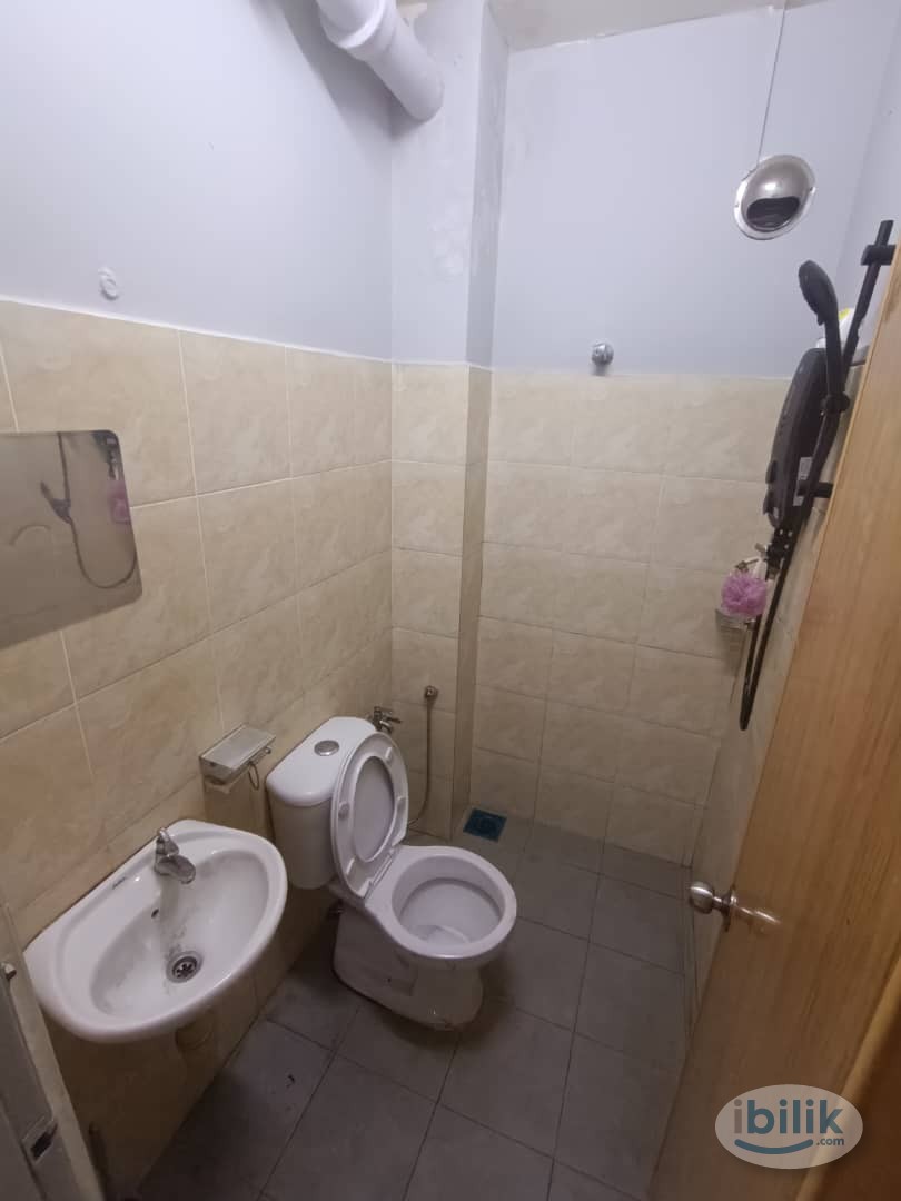 Only for Female🧕🏻 1min walk to LRT IOI Puchong🚇 Free High Speed Wifi🌐 - Image 3