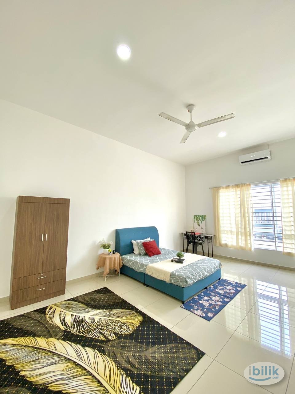 💫ROOM FOR RENT💫  SENDAYAN ,Merchant Square,99 SPPEDMART,MCD,7 ELEVEN,DIY - Image 1