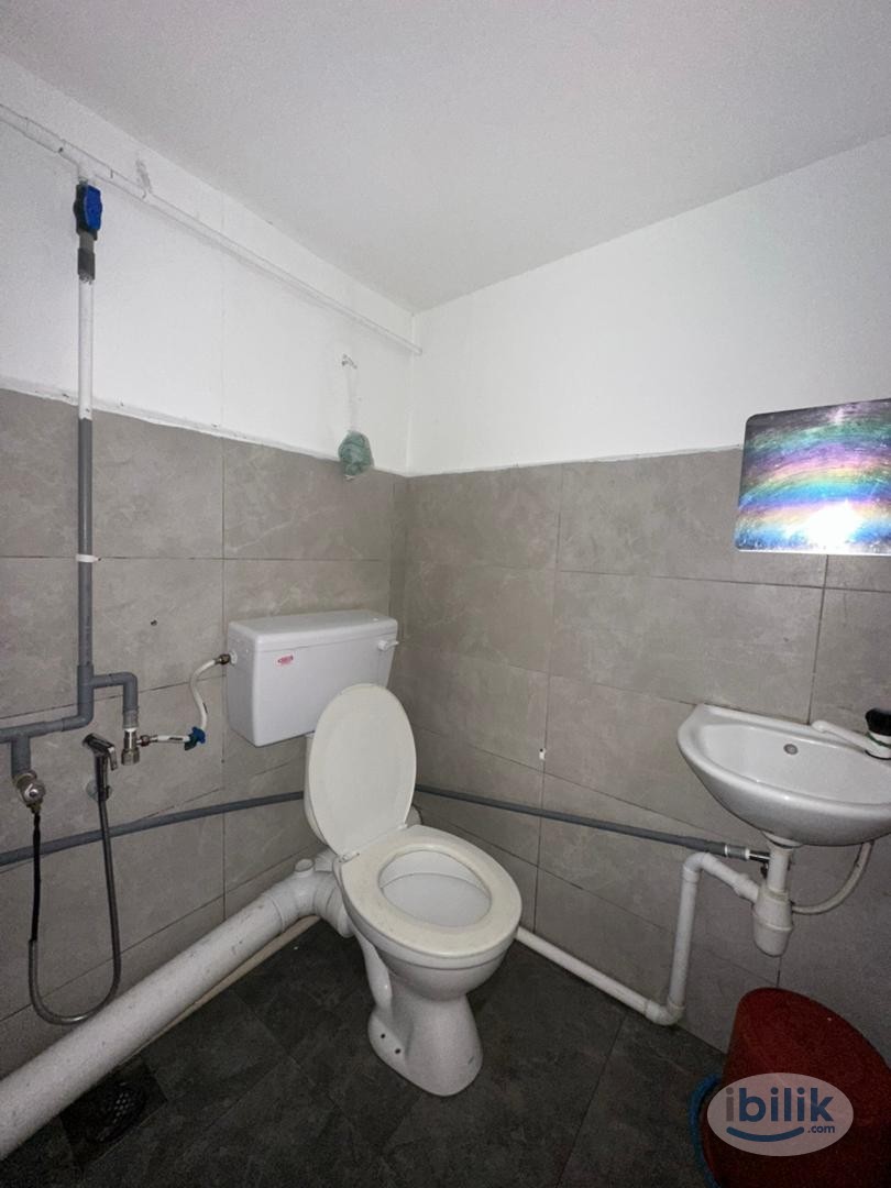 ‼️🤩 FEMALE UNIT NEAR LRT IOI PUCHONG ‼️🚊 MOVE IN IMMEDIATELY WITH ZERO DEPOSIT ‼️🤩 - Image 3