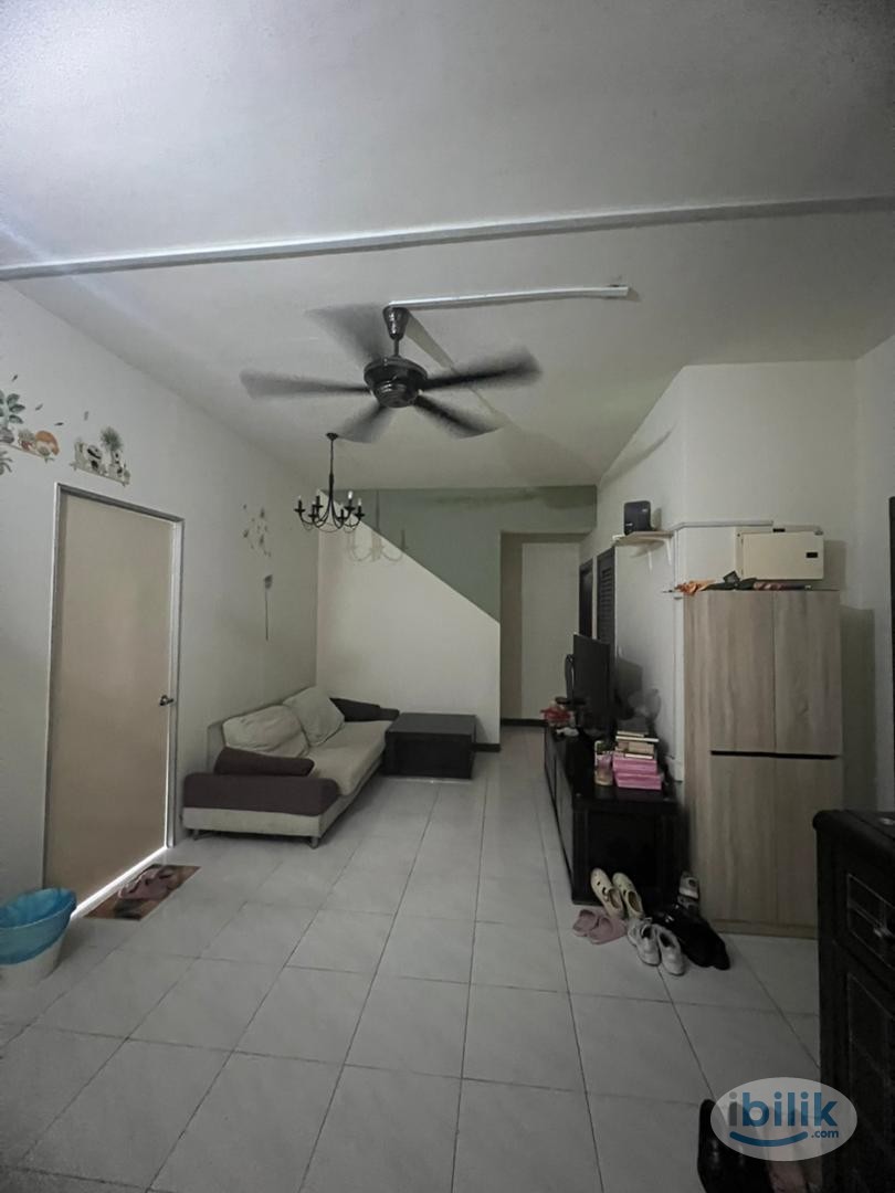 Seri Maya Big Middle Room Lady's Unit min walking distance to LRT Setiawangsa - Image 3