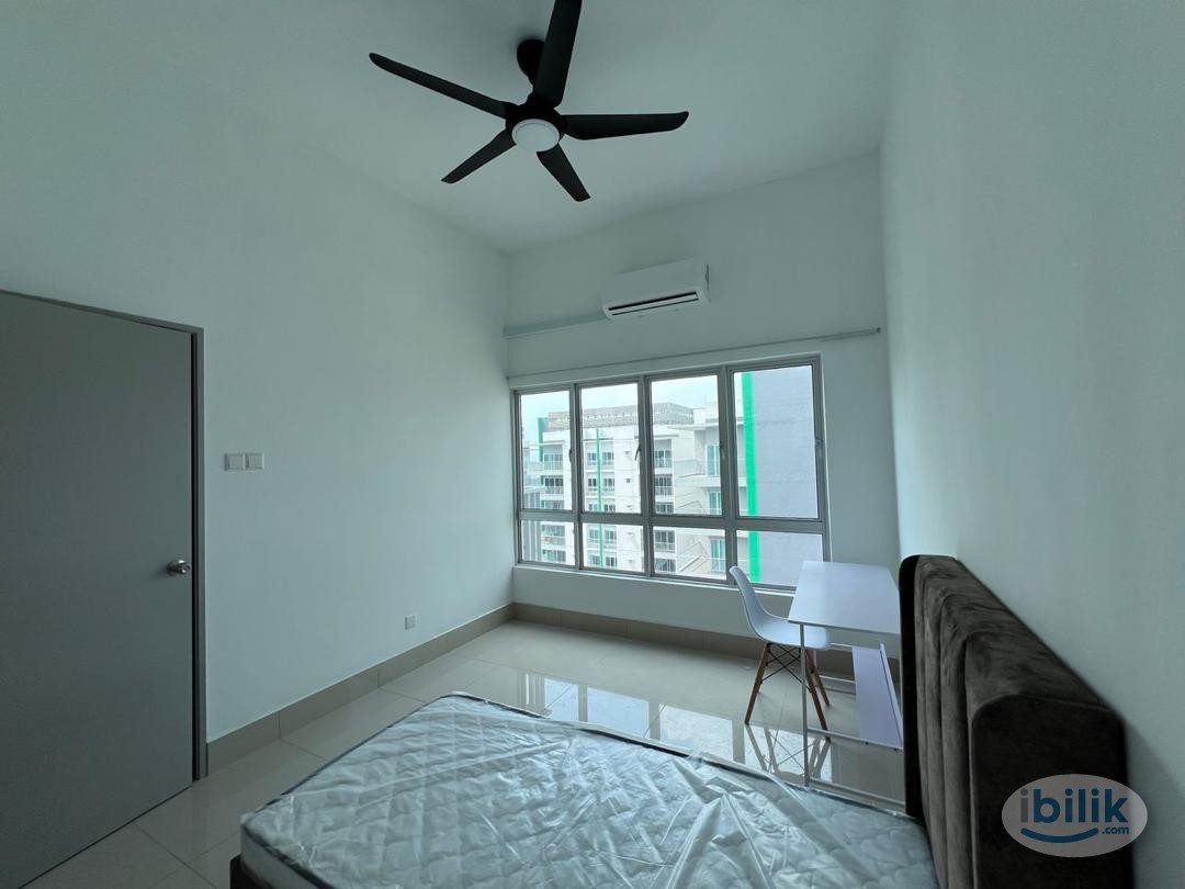 Master Room with car park at Razak City Residences, Sungai Besi - Image 1