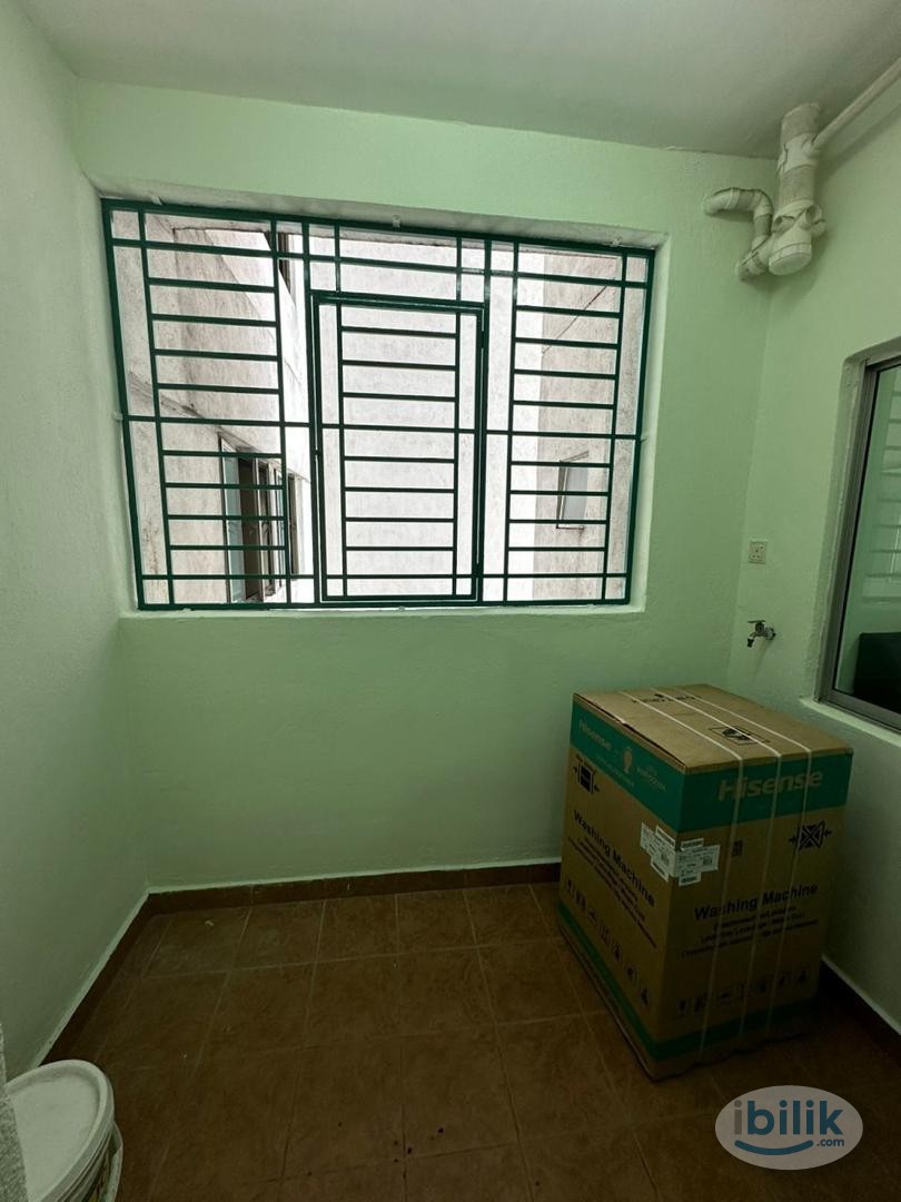 Small Room (free wifi, utilities) at OUG Parklane, Old Klang Road - Image 1