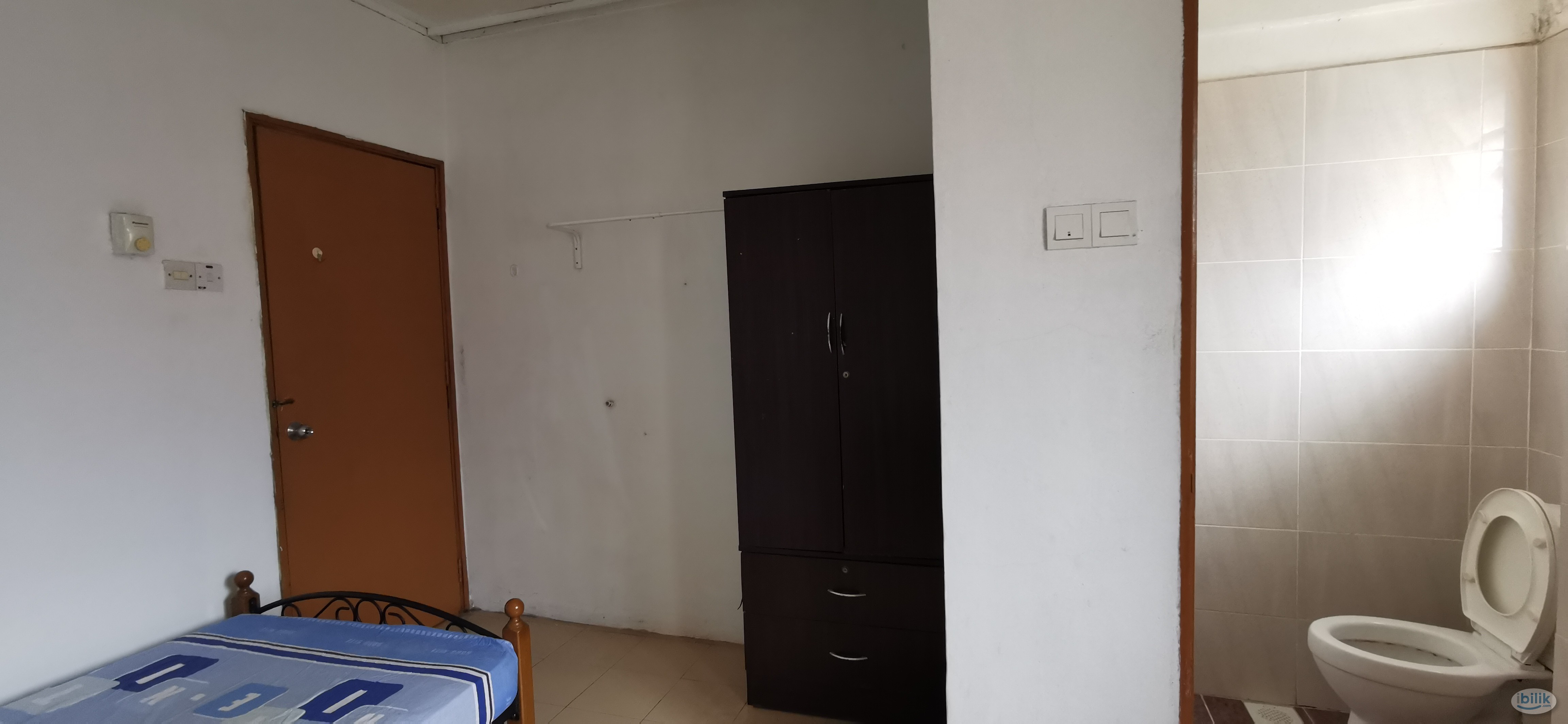 SS15 house facing Subang Jaya LRT / KTM station – own bath, furnished room posted by owner - Image 2