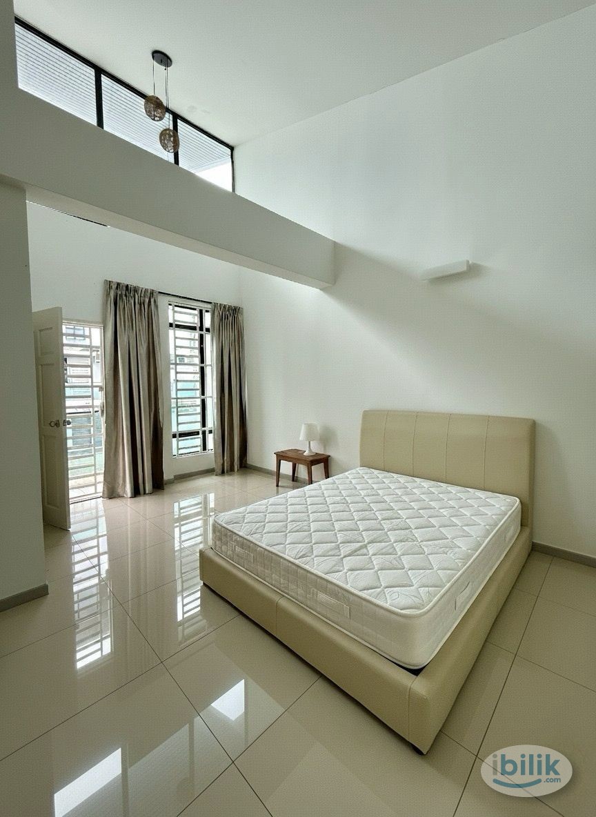 Master Room at Cascara 88, Teluk Kumbar - Image 1