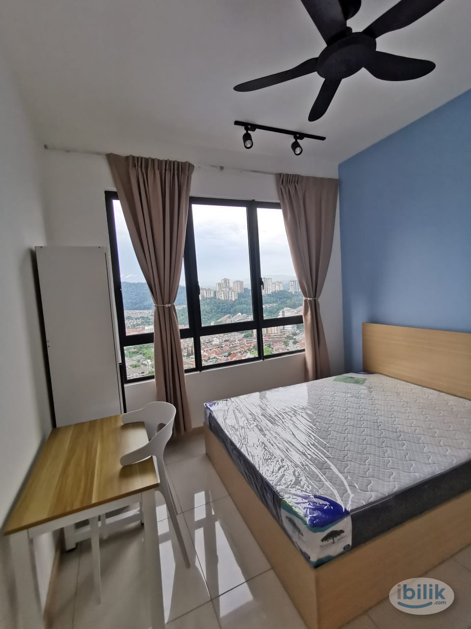 Middle Room at You City, Batu 9 Cheras - Image 1