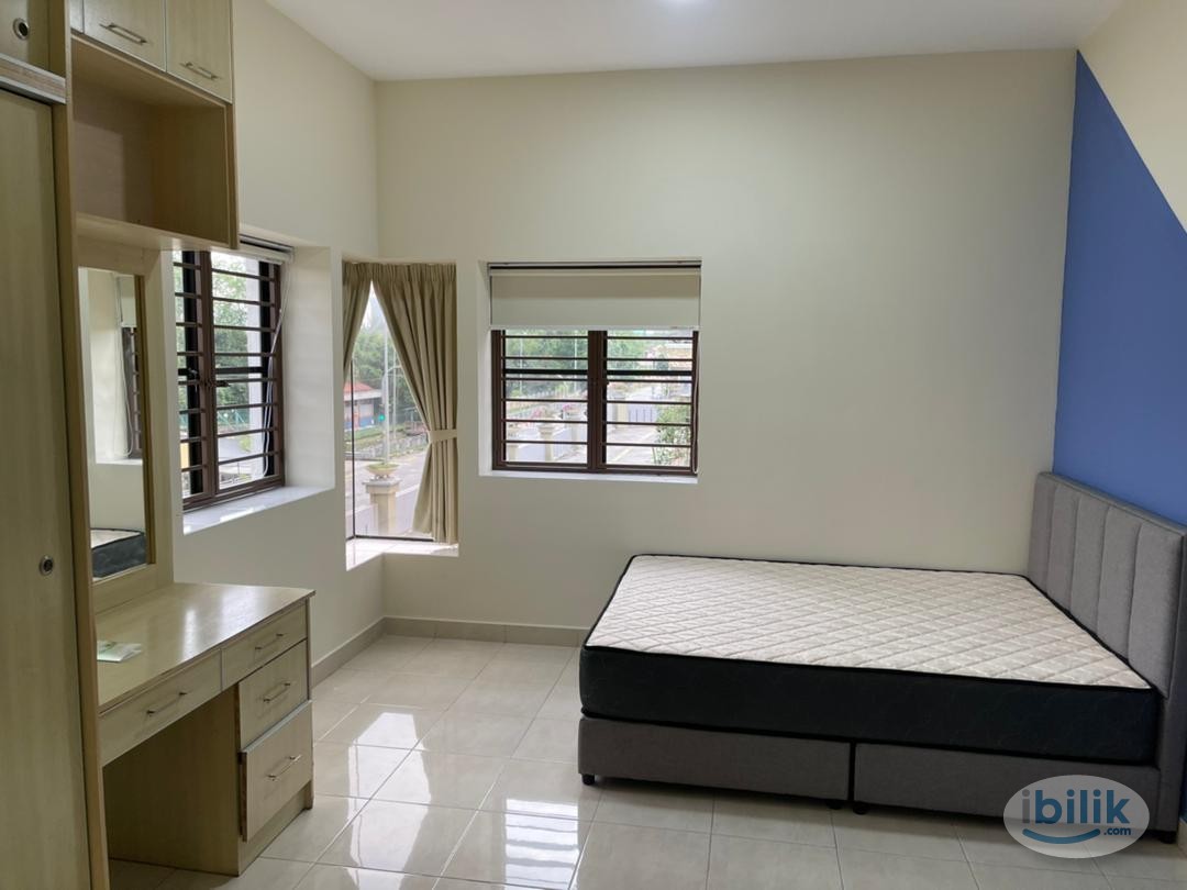 Master Room at Pelangi Utama, Bandar Utama - Image 1