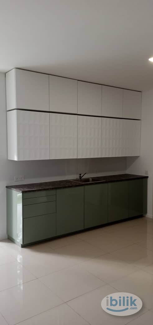 Middle Room at Tamansari, Rawang, Selangor - Image 2