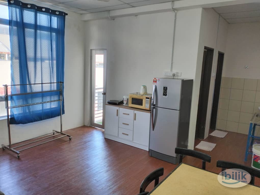 Twin Sharing Room at Bandar Satelit Sebang, Pulau Sebang, Tampin - Image 2