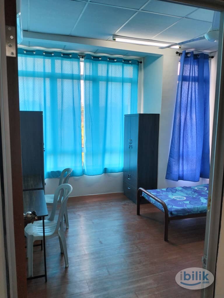 Twin Sharing Room at Bandar Satelit Sebang, Pulau Sebang, Tampin - Image 1