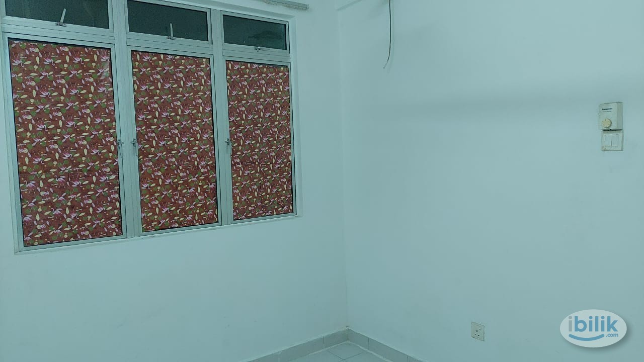 Middle Room at Tebrau City Residence Apartment, Johor Bahru - Image 3