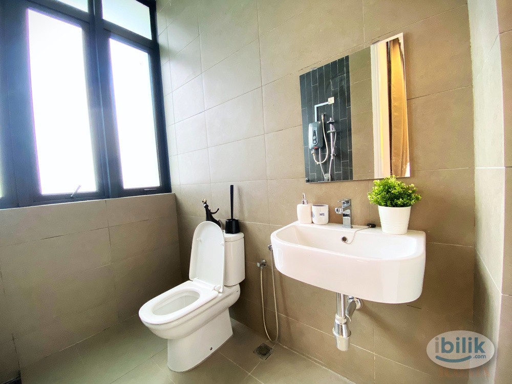 Medium Room R3 🌿 H2O Residence Ara Damansara ✨ Walk to LRT 🚆 ₊✩‧₊ - Image 4