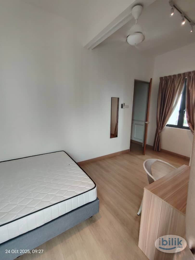 The Grand Subang SS13 Master BedRoom With Balcon Unit For Rent Fully Furnished FREE SHUTTLE BUS FREE UTILITIES - Image 1