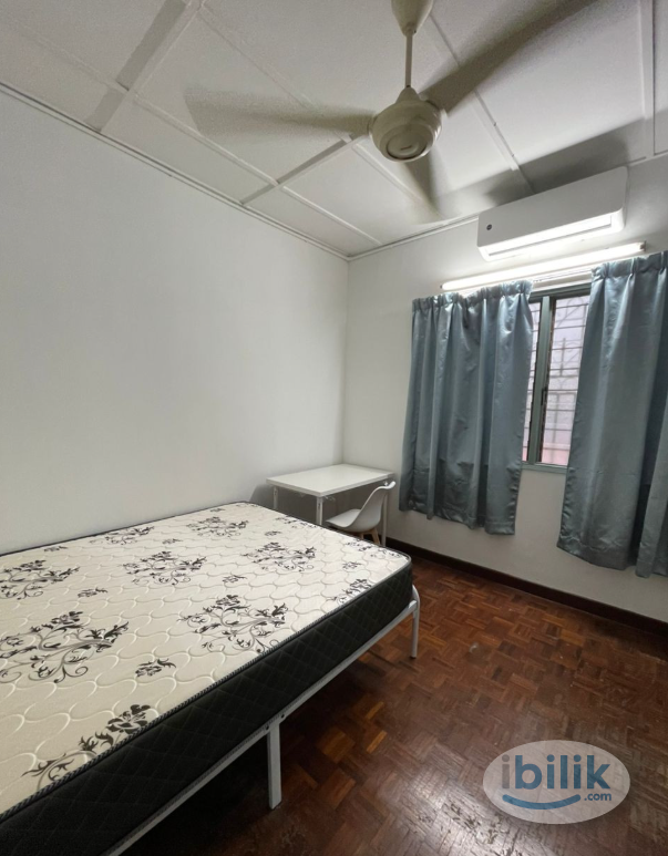 1 Month Deposit ⚠️⚠️ Middle Room for rent 🚇🚇  Walking DIstance to LRT SS18😊‼️ - Image 1