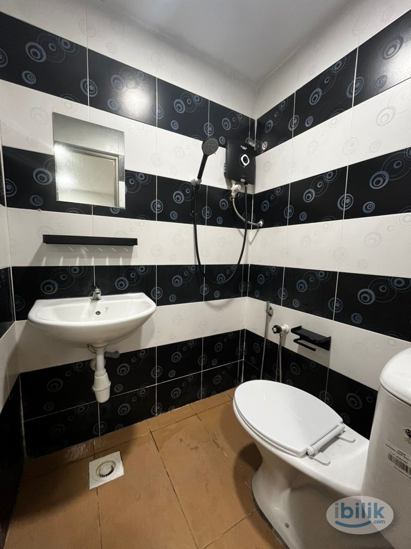 🤩 FURNISHED CO-LIVING ROOM FOR RENT IN SERI KEMBANGAN🔥 ATTACHED BATHROOM WITH 0 DEPOSIT ✅ 9 MIN TO MRT STATION 🚉 - Image 3