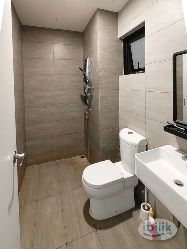 The Only One Male Balcony Room | Facing Quayside Mall & Football View | Fibre WIFI 300 Mbps | Fully Furnished with Dinin - Image 5