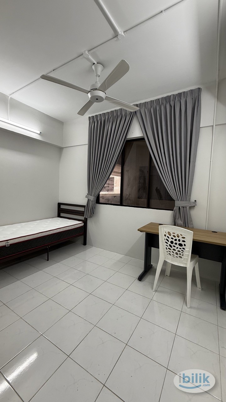 Chinese Male Unit Single Room at Lagoon View, Bandar Sunway - Image 1