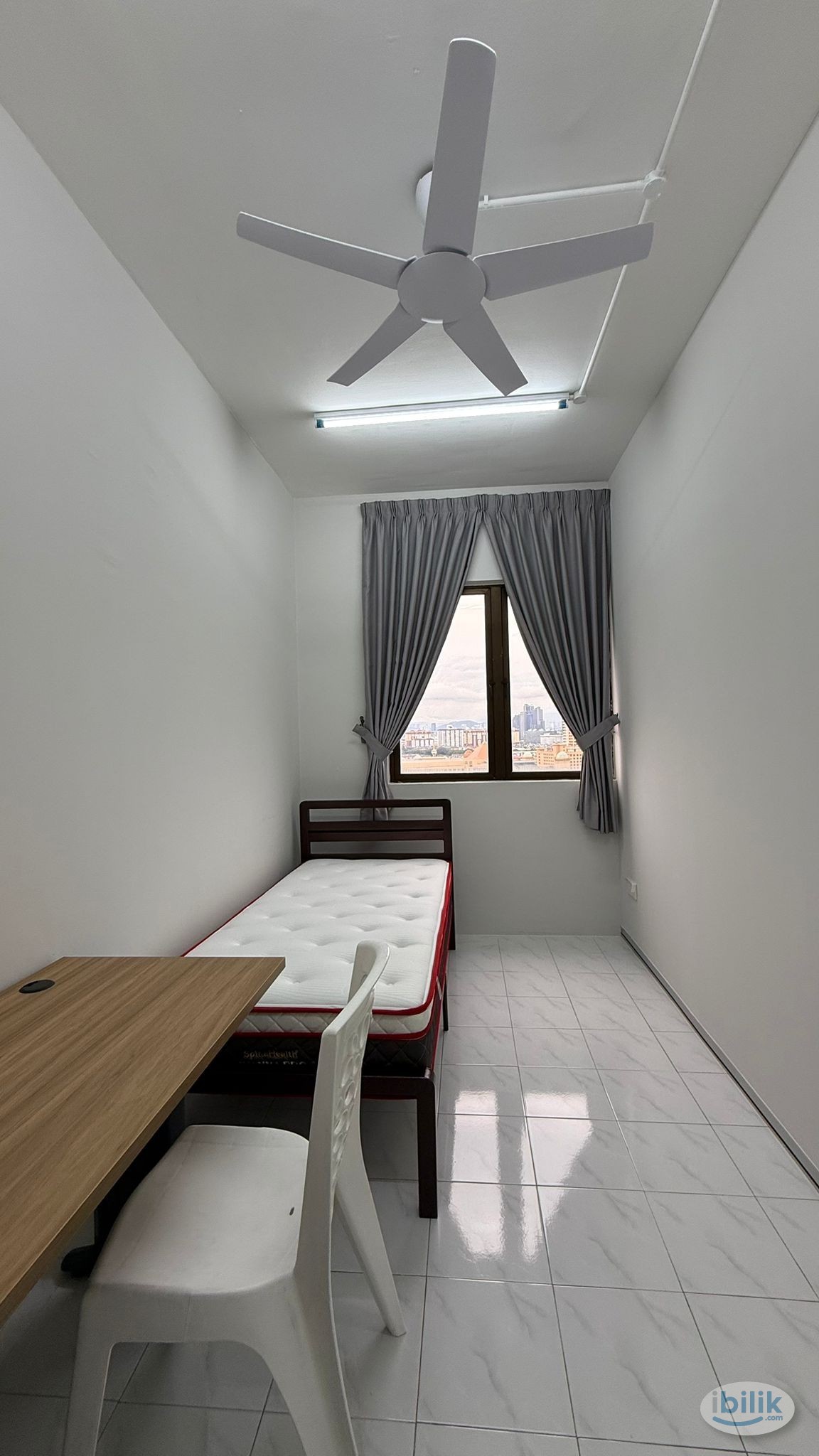 Single Room at Lagoon View, Bandar Sunway - Image 5