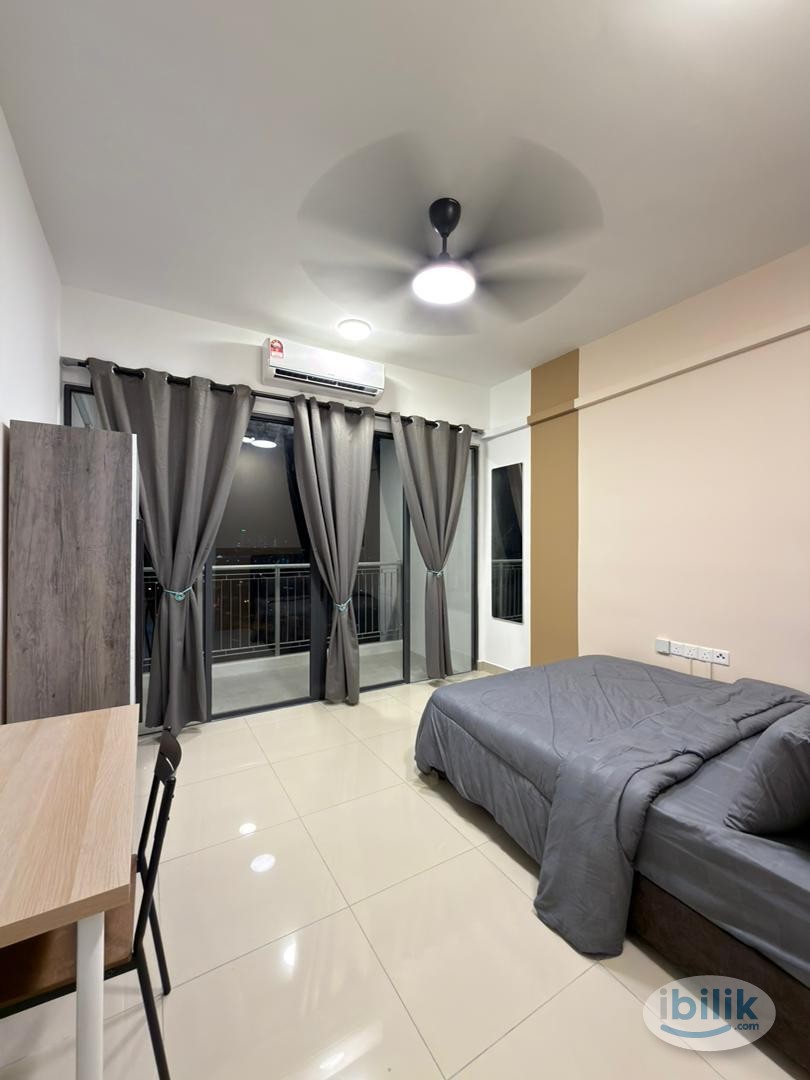 Middle Room at Kajang, Selangor - Image 3