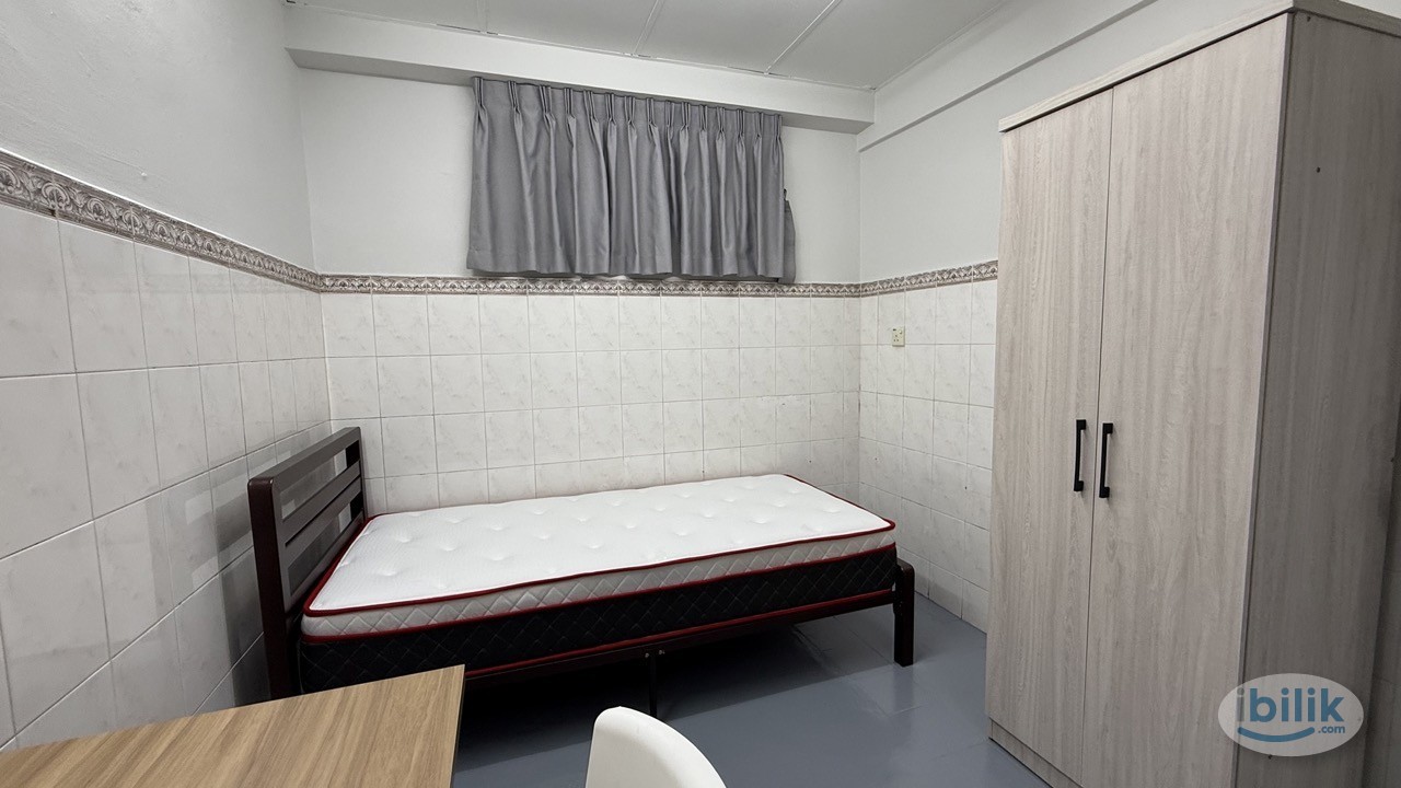 Chinese Male Unit Single Room Lagoon View, Bandar Sunway - Image 2