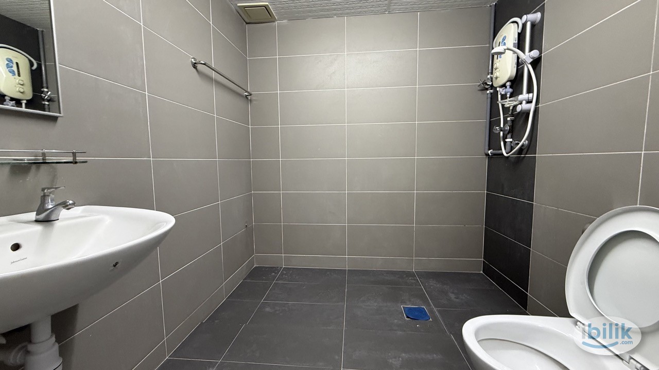 Chinese Male Unit Single Room Lagoon View, Bandar Sunway - Image 5