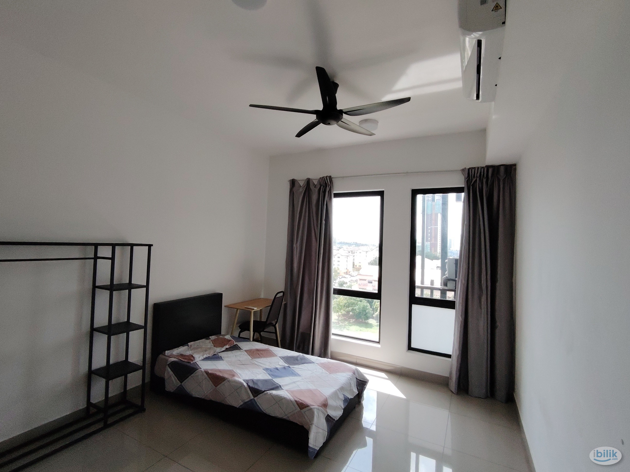 Middle Room at Utropolis Urbano, Glenmarie, Shah Alam - Image 2