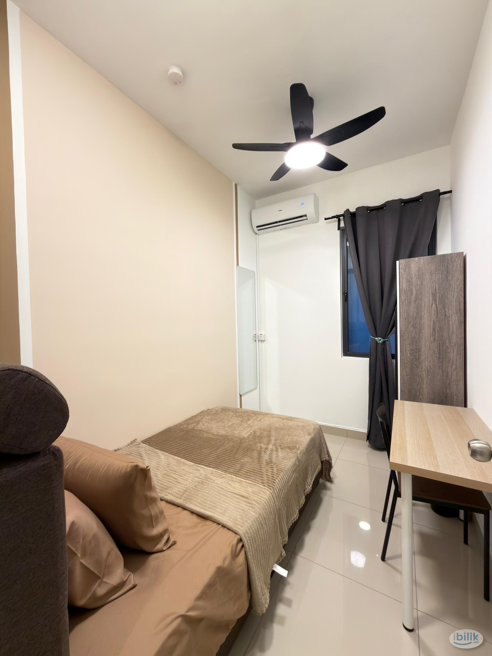 Premium Single Room Female at Residensi Topaz, Mutiara Heights, Kajang - Image 2