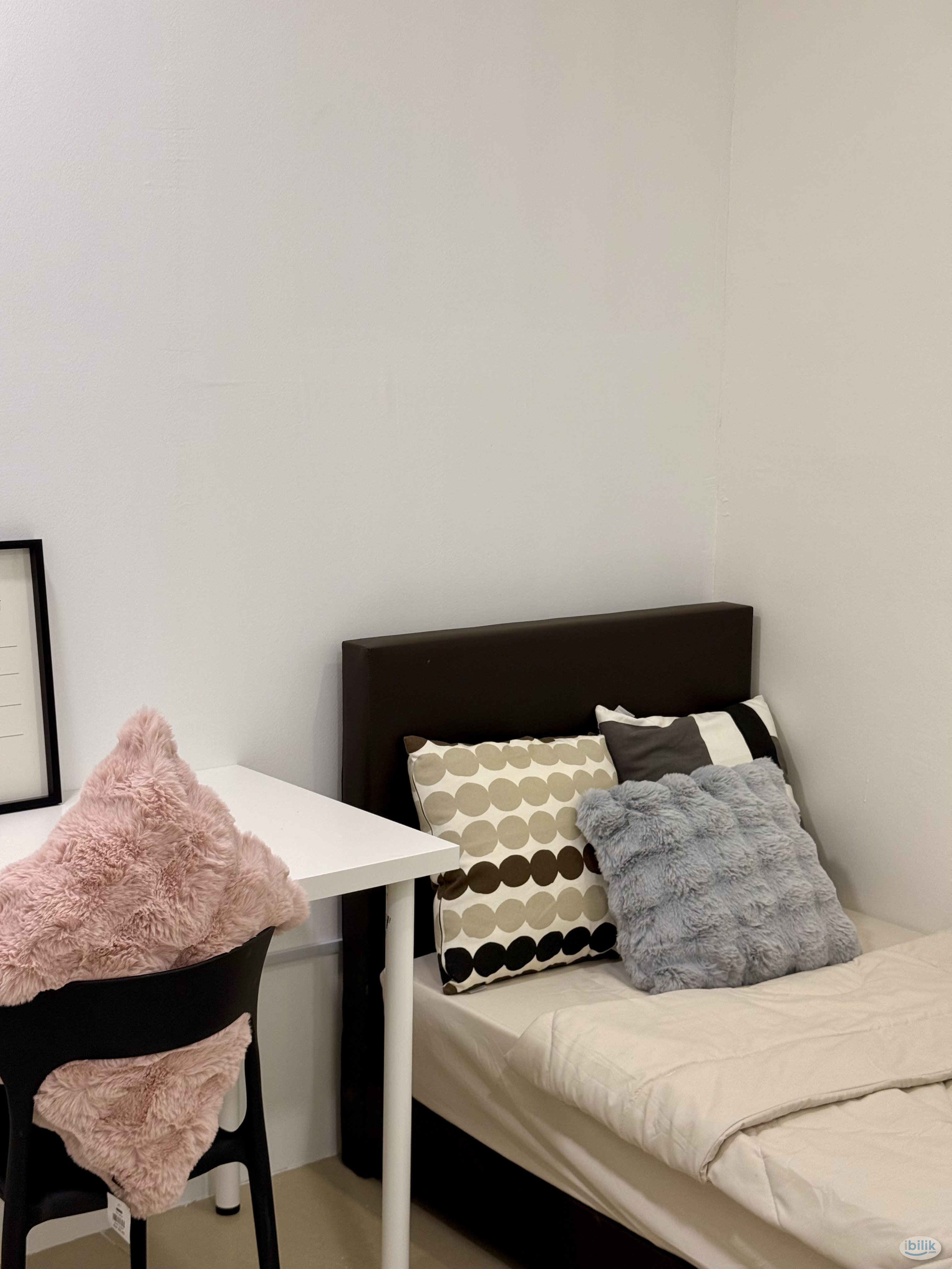 Impian Meridian Room Rental - Image 1