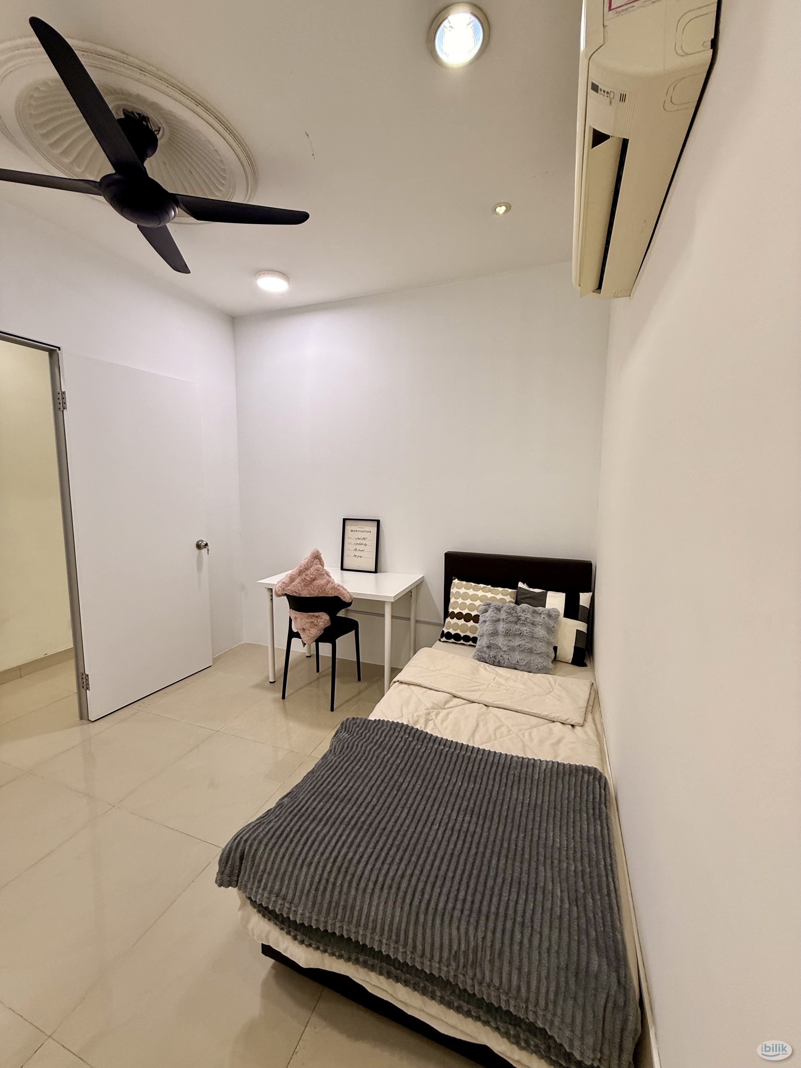 Impian Meridian Room Rental - Image 2