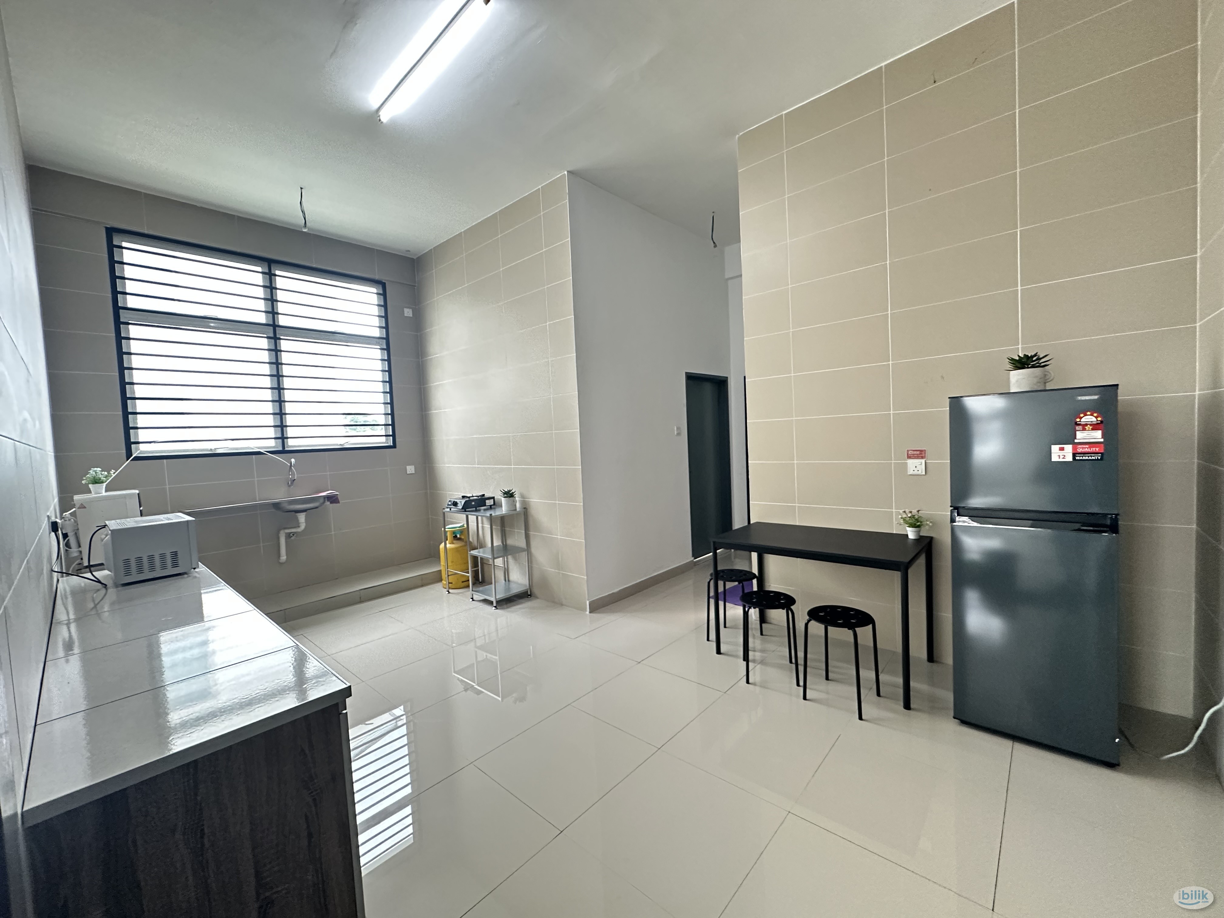 Middle Room at Seremban, Negeri Sembilan - Image 2