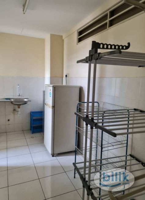 Middle Room at Setapak, Kuala Lumpur & walking distance to LRT - Image 3