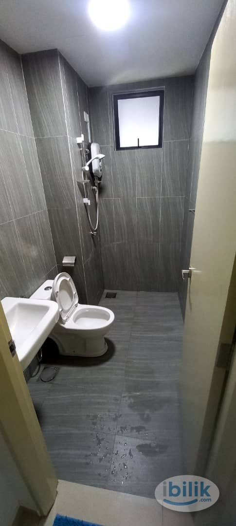 The Desa Putra Condominium Master Room with Shared Bathroom Muslim Lady Unit For Rent - Image 3