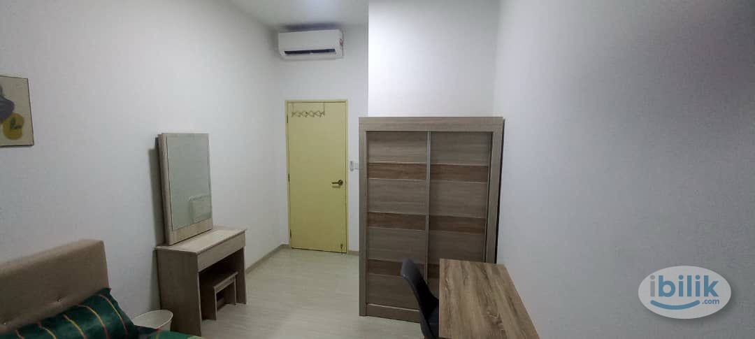 The Desa Putra Condominium Master Room with Shared Bathroom Muslim Lady Unit For Rent - Image 4