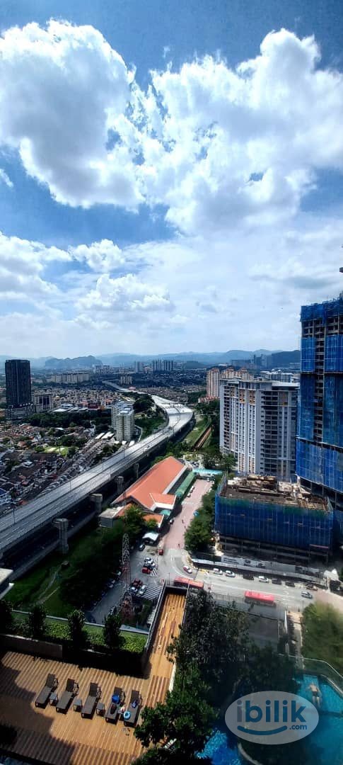 The Desa Putra Condominium Master Room with Shared Bathroom Muslim Lady Unit For Rent - Image 5