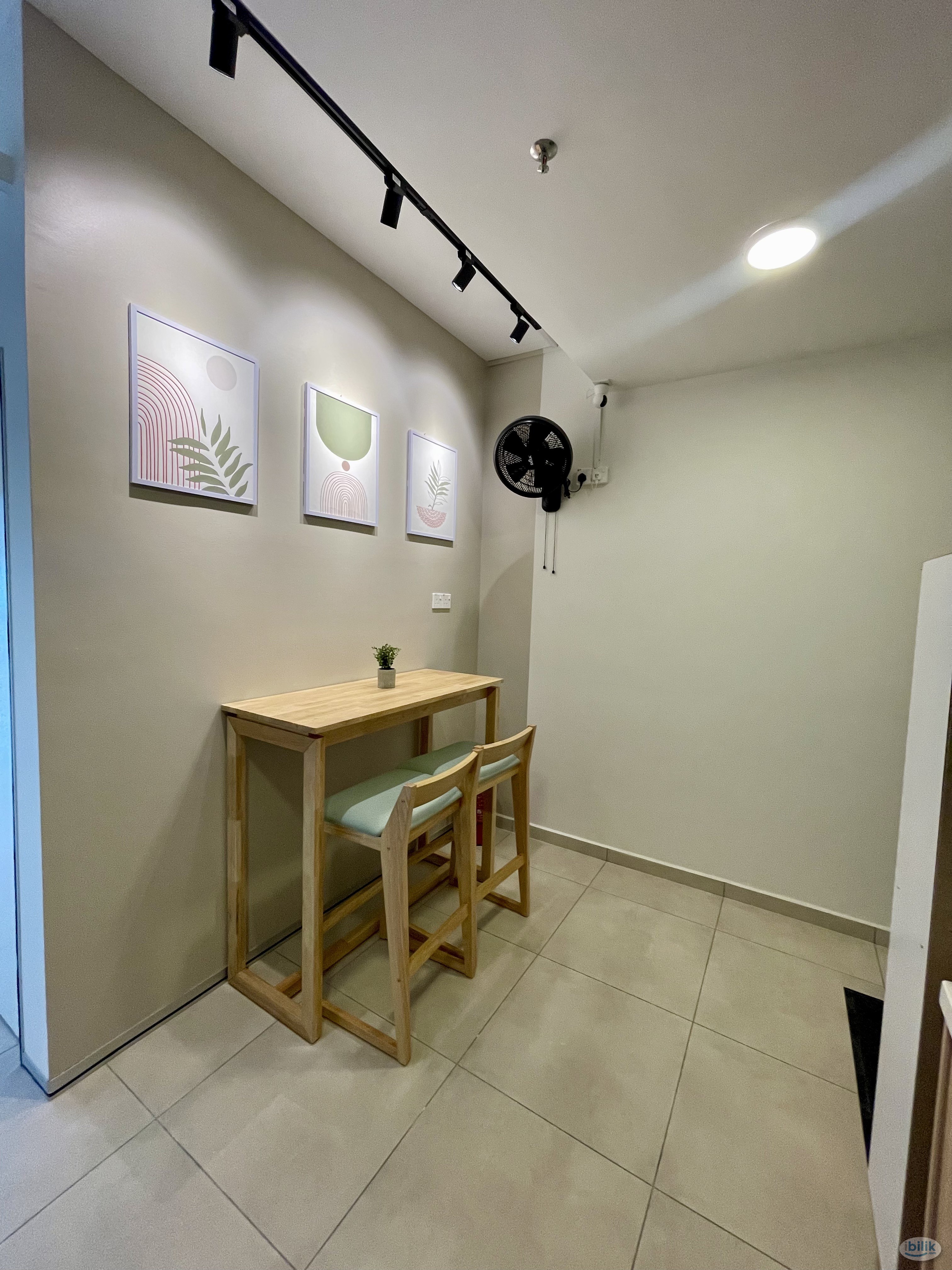 Female Master Bedroom walk to MRT Damansara Damai, Residensi Suasana, Kota Damansara - Image 4
