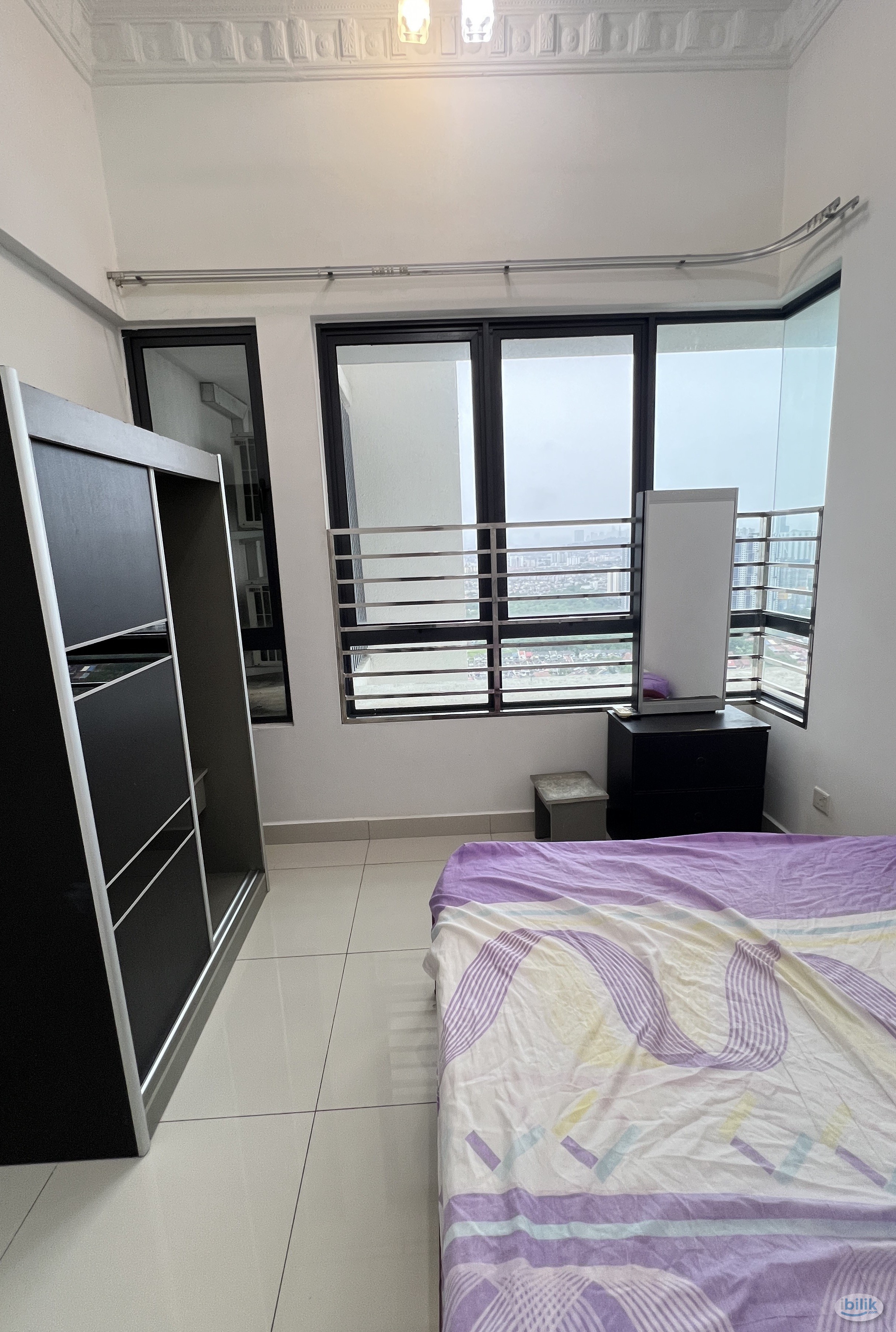 Fully Furnished Single Bedroom in 8 Kinrara Condo beside BK 5 LRT Station - Image 1