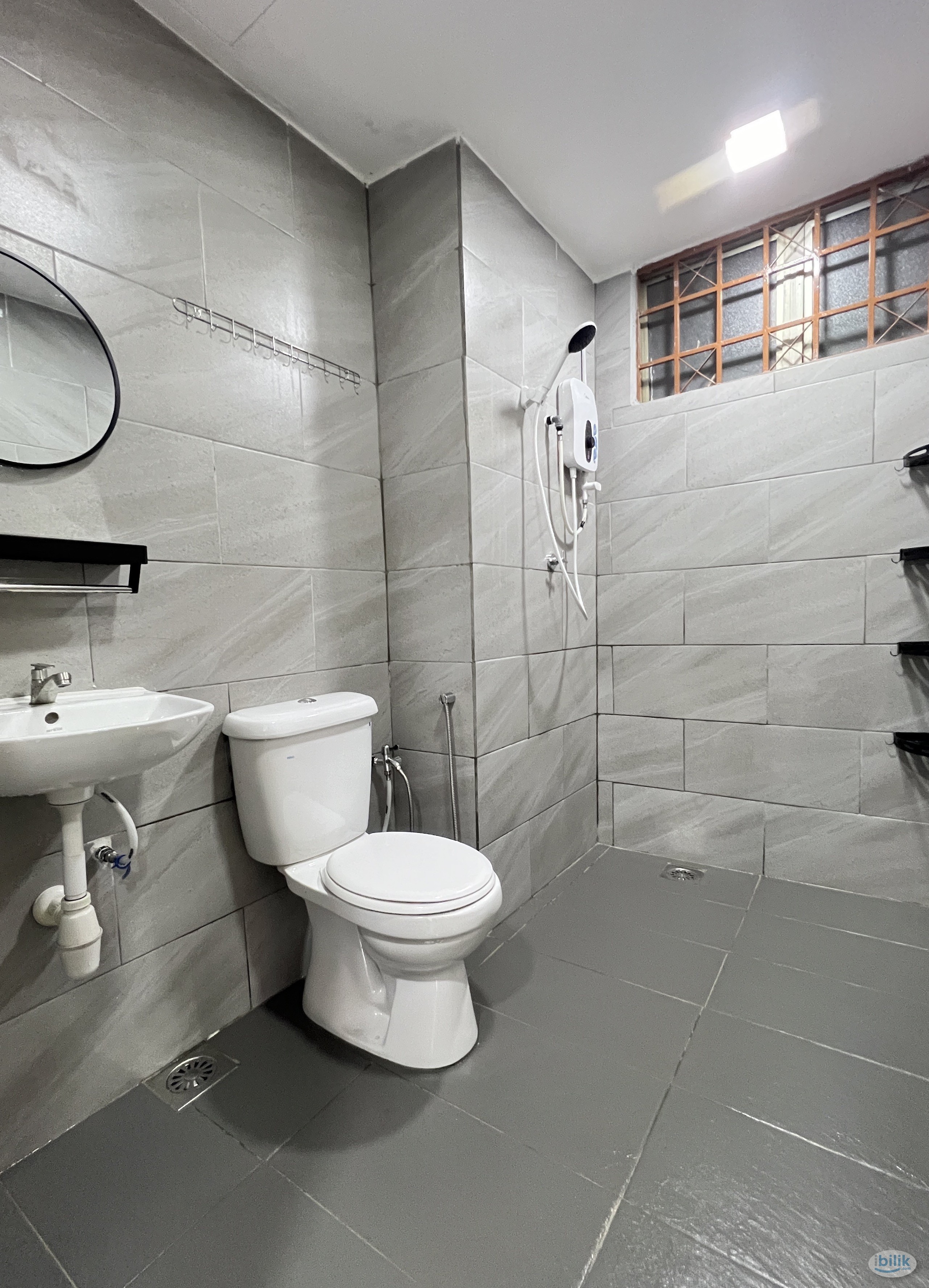 Newly Renovated Fully Furnished Middle Bedroom at Bukit OUG Condo, Bukit Jalil Awan Besar LRT Station - Image 3