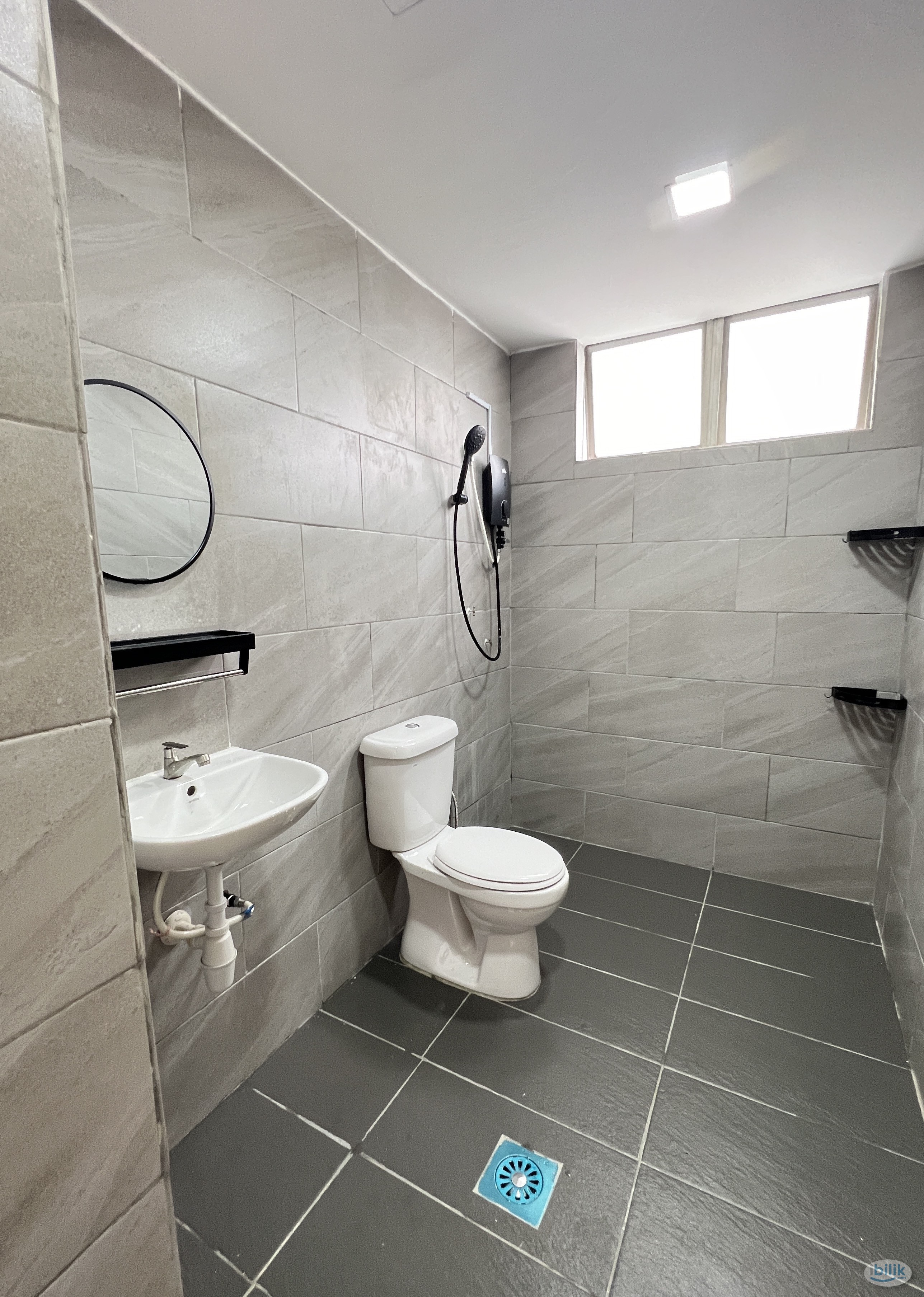 Newly Renovated Fully Furnished Master Bedroom at Bukit OUG Condo, Bukit Jalil Awan Besar LRT Station - Image 2