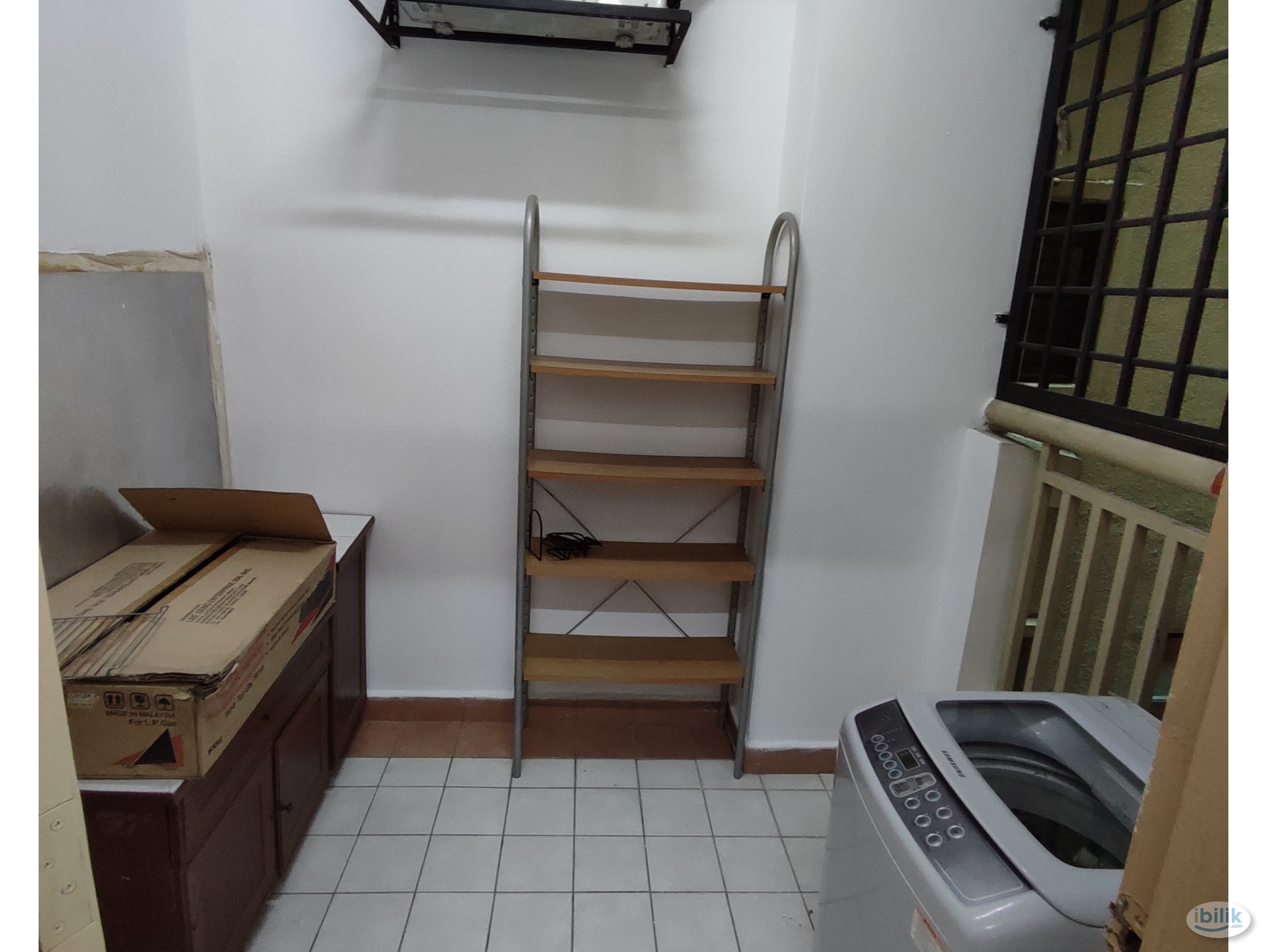 Female middle room at pelangi utama Condominium - Image 2