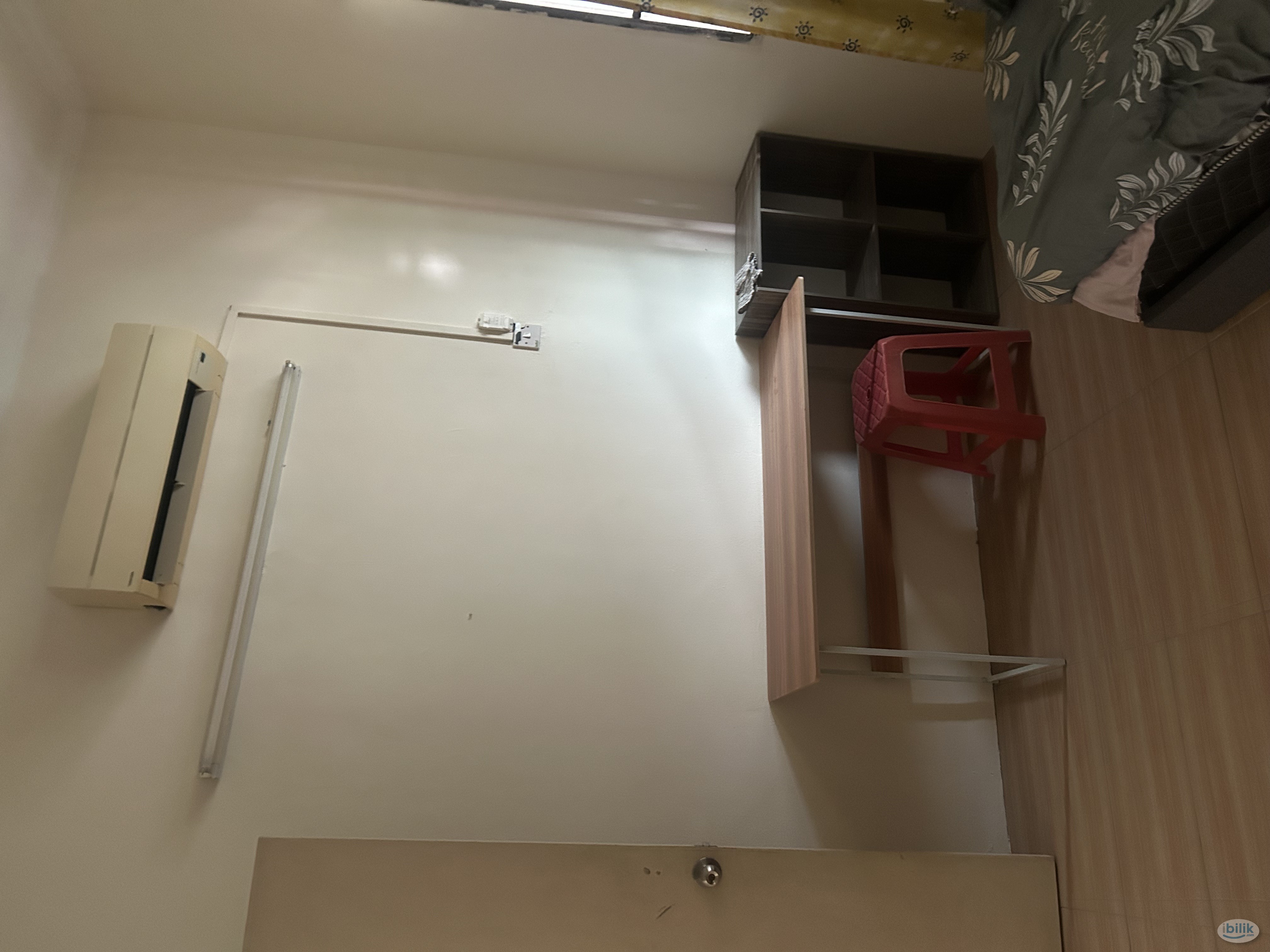 Middle Room at Ara Damansara, Petaling Jaya - Image 2