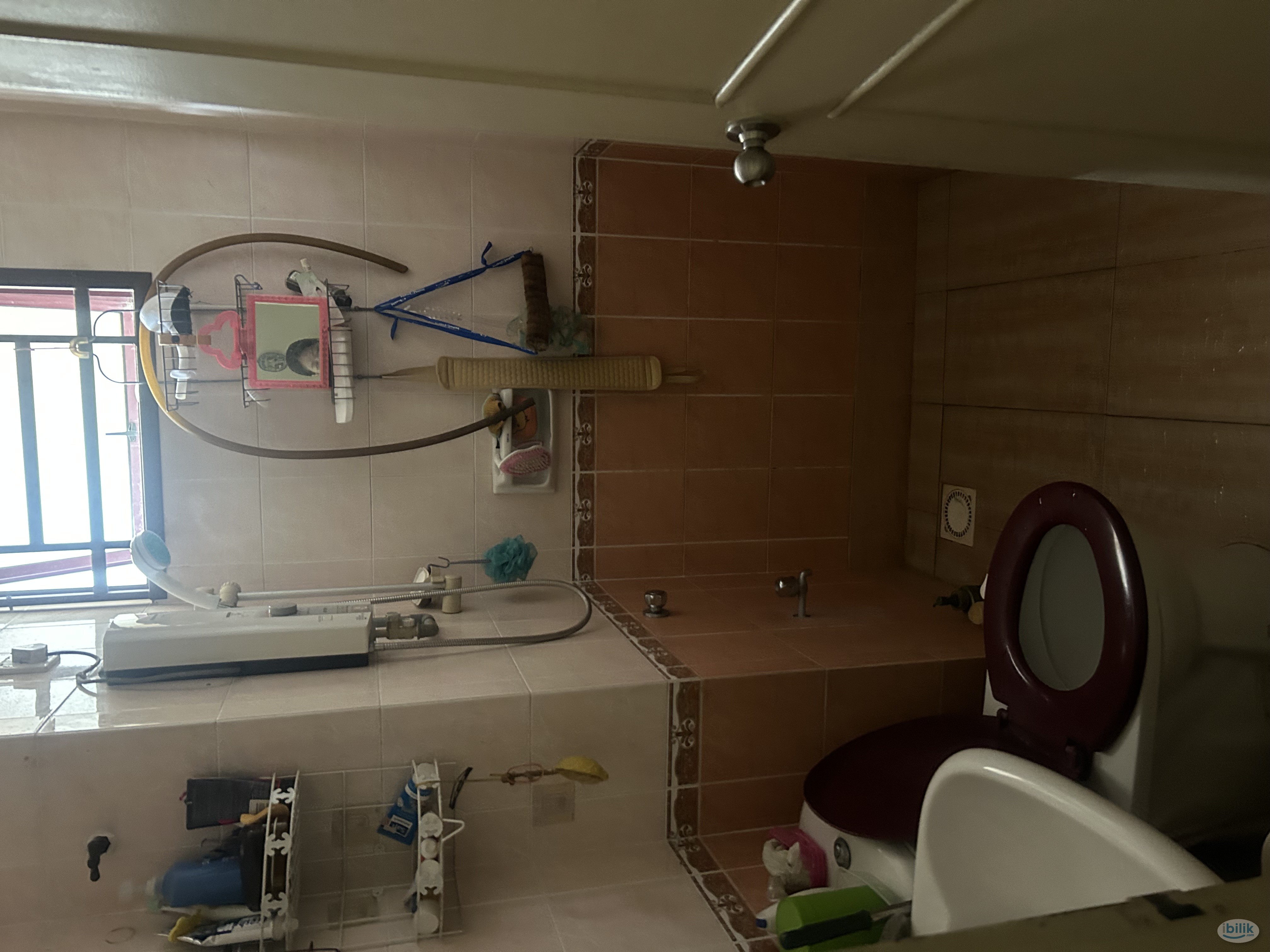 Middle Room at Ara Damansara, Petaling Jaya - Image 4