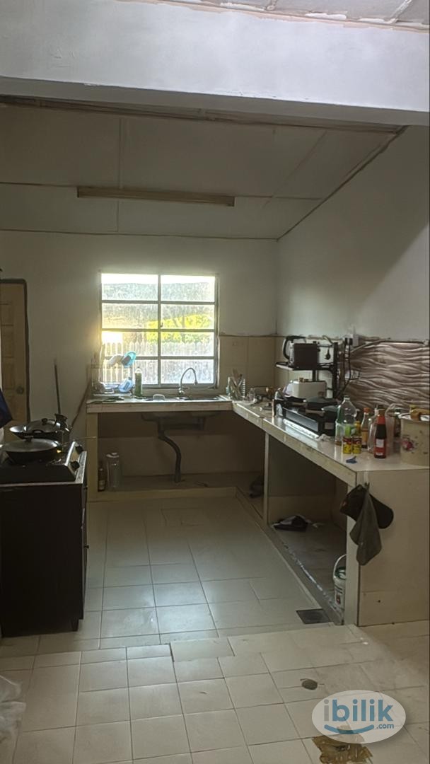 Single Room at Taman Pinggiran Golf, Seremban - Image 3