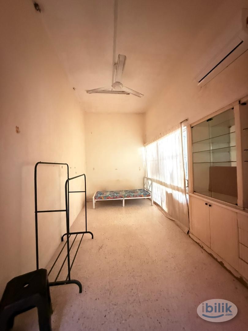 ✅🔥SS2 Area Medium Room For Rent , 5MinsDrive To SS2 DurianMan Stall And SS2 Park - Image 1
