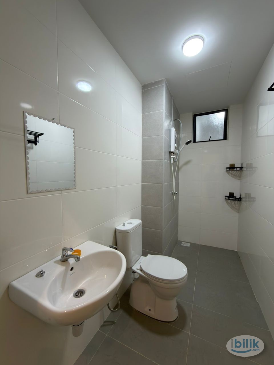 Residensi Topaz_R2 Medium Room_Female - Image 5