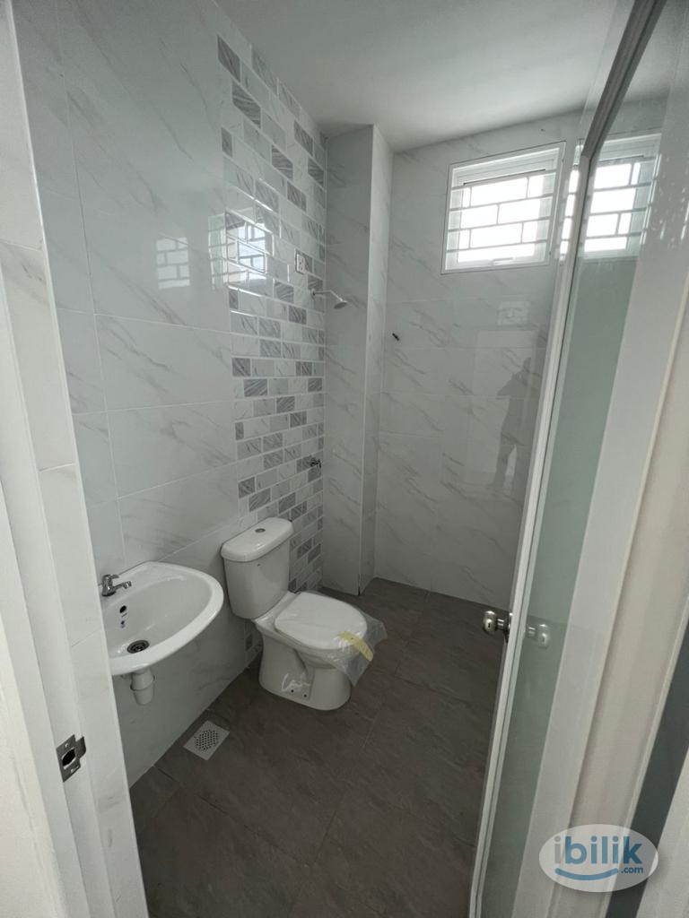 Middle Room at Kulim, Kedah - Image 4