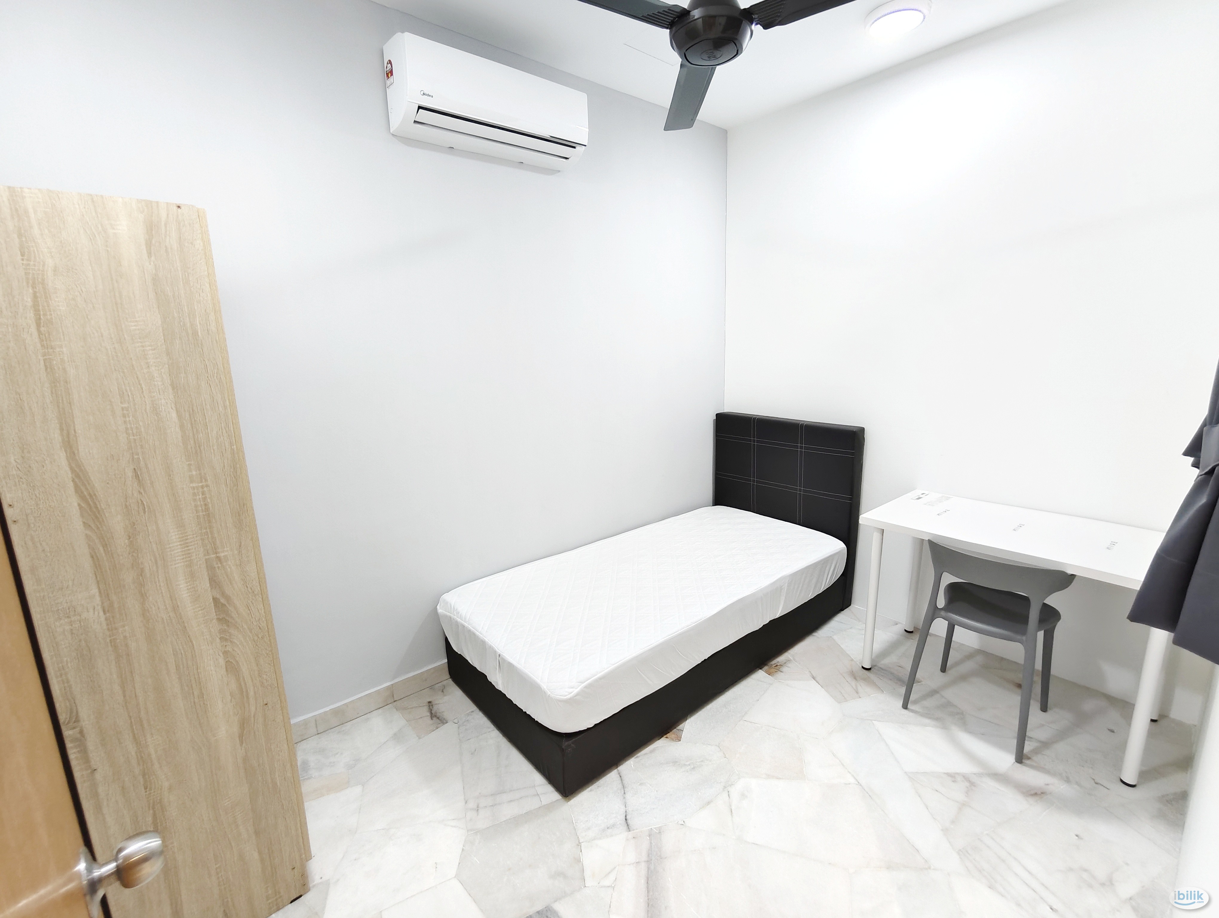 [Mixed Gender Unit] Single Room at Taman Mayang, Kelana Jaya Near LRT Kelana Jaya - Image 1
