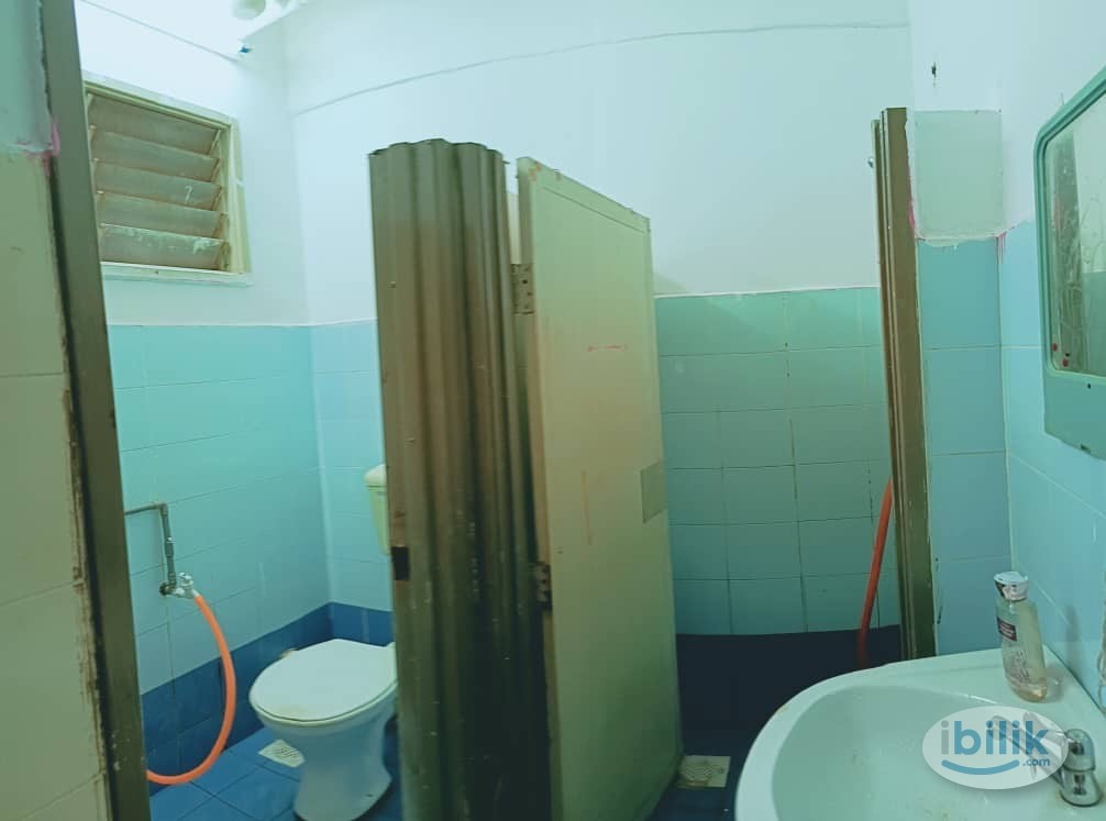 Master Room at Bandar Kinrara, Puchong - Image 4