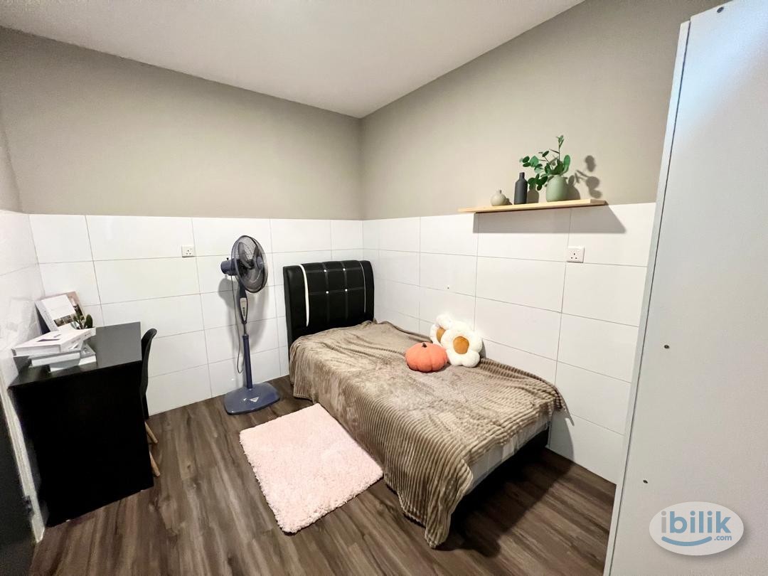 Middle Room at Riana South Condominium, Kuala Lumpur - Image 4