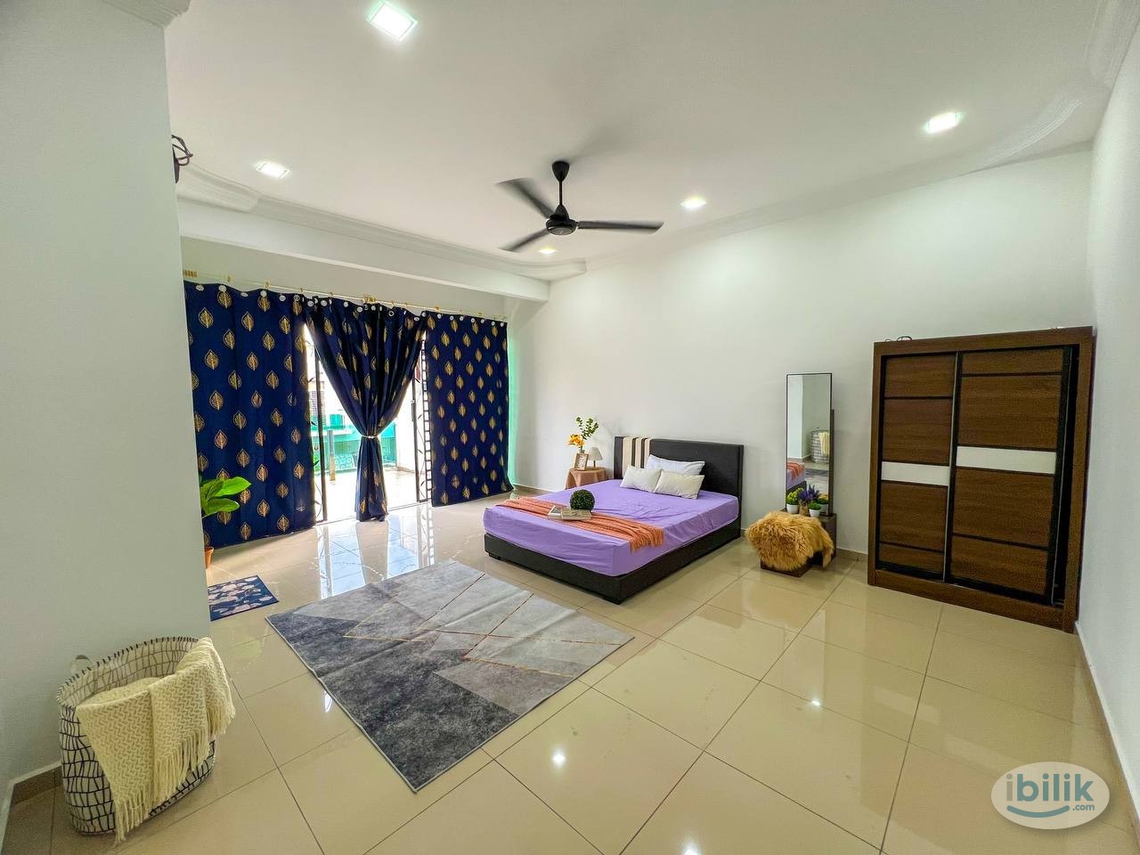 ✨🔥 Bilik Sewa Bajet @ Jalan Hijayu, Sendayan – Master Bedroom, Low Depo! 🔥✨ - Image 1