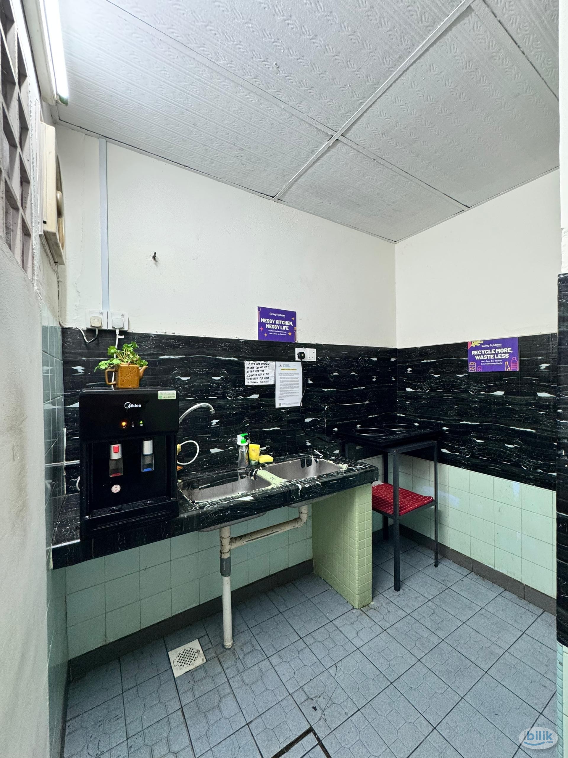 Master Room at Chow Kit 📍 5 mins walk to MONORAIL CHOWKIT 🚆 - Image 4